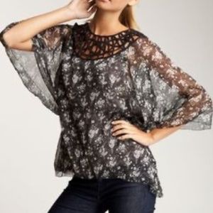 Robbi & nikki bouquet print pullover S